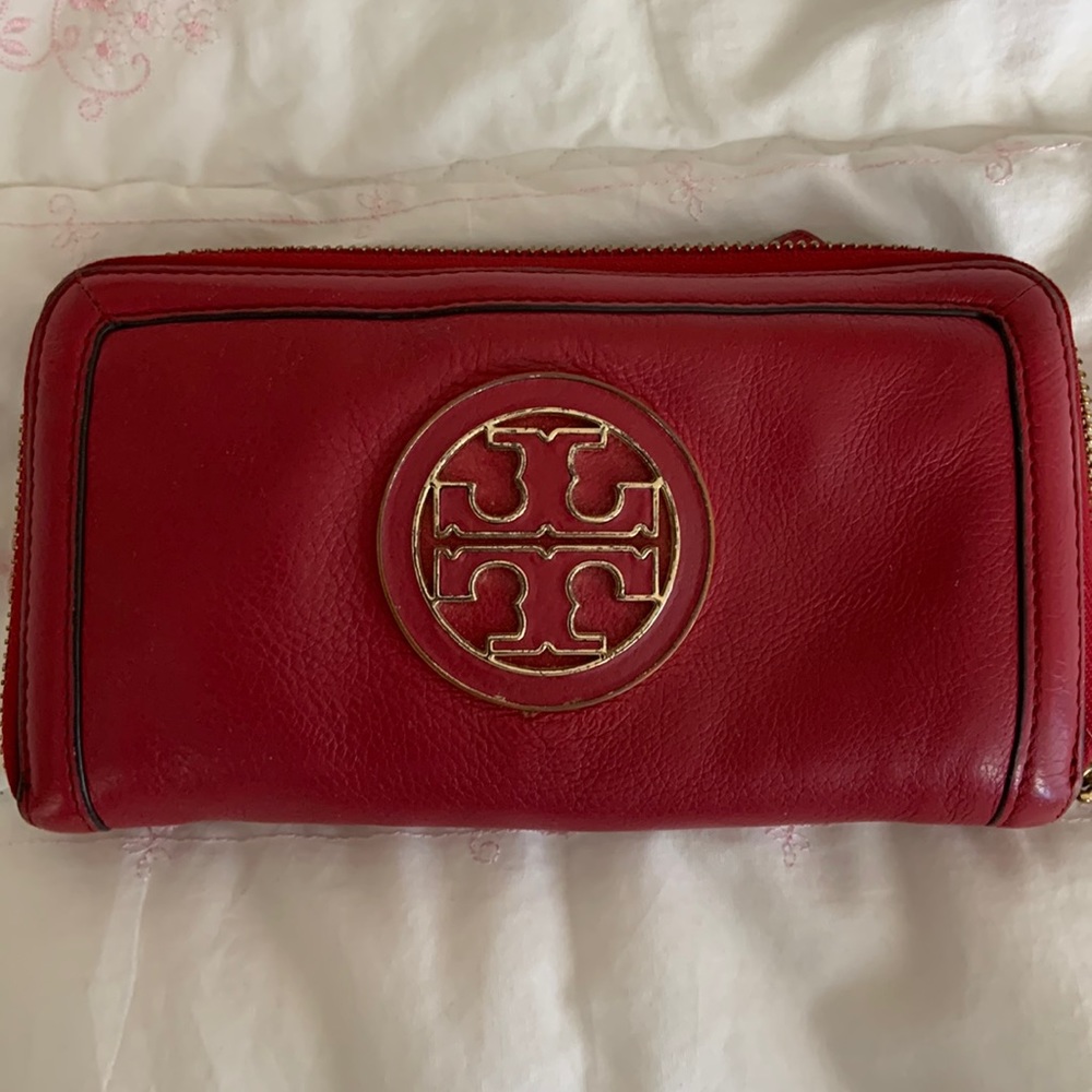 Tory Burch leather wallet